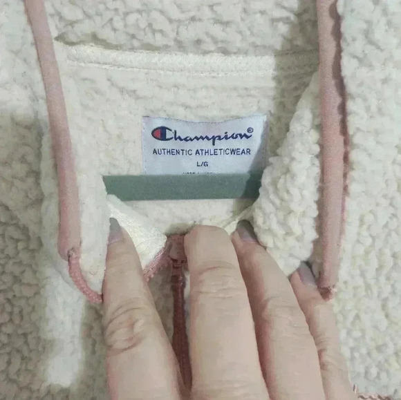 Champion Sherpa cropped zip up, Size Large - Picture 4 of 8